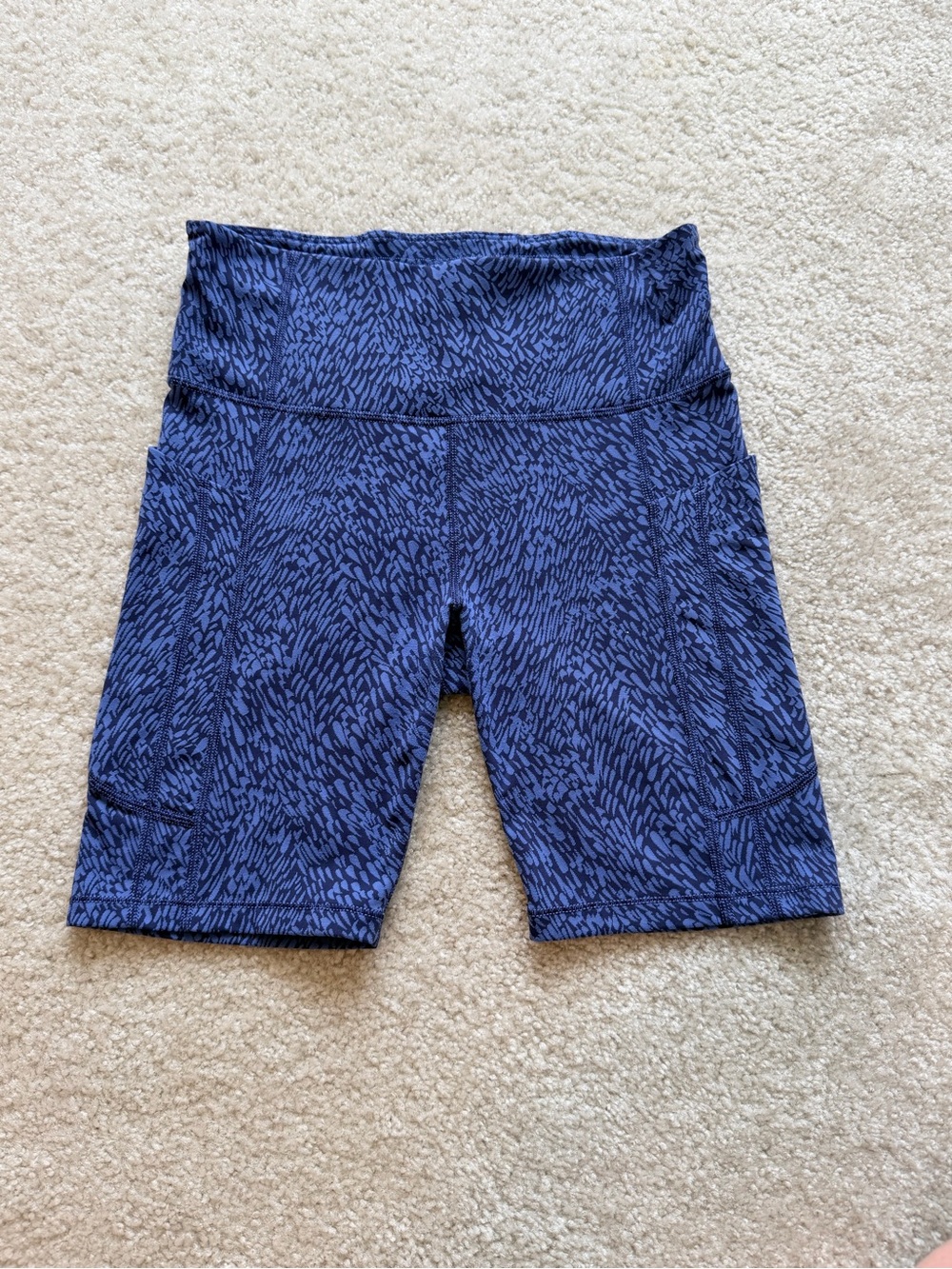 Athleta Ultimate Stash II Textured 7” Blue Athletic Biker Shorts Size Small